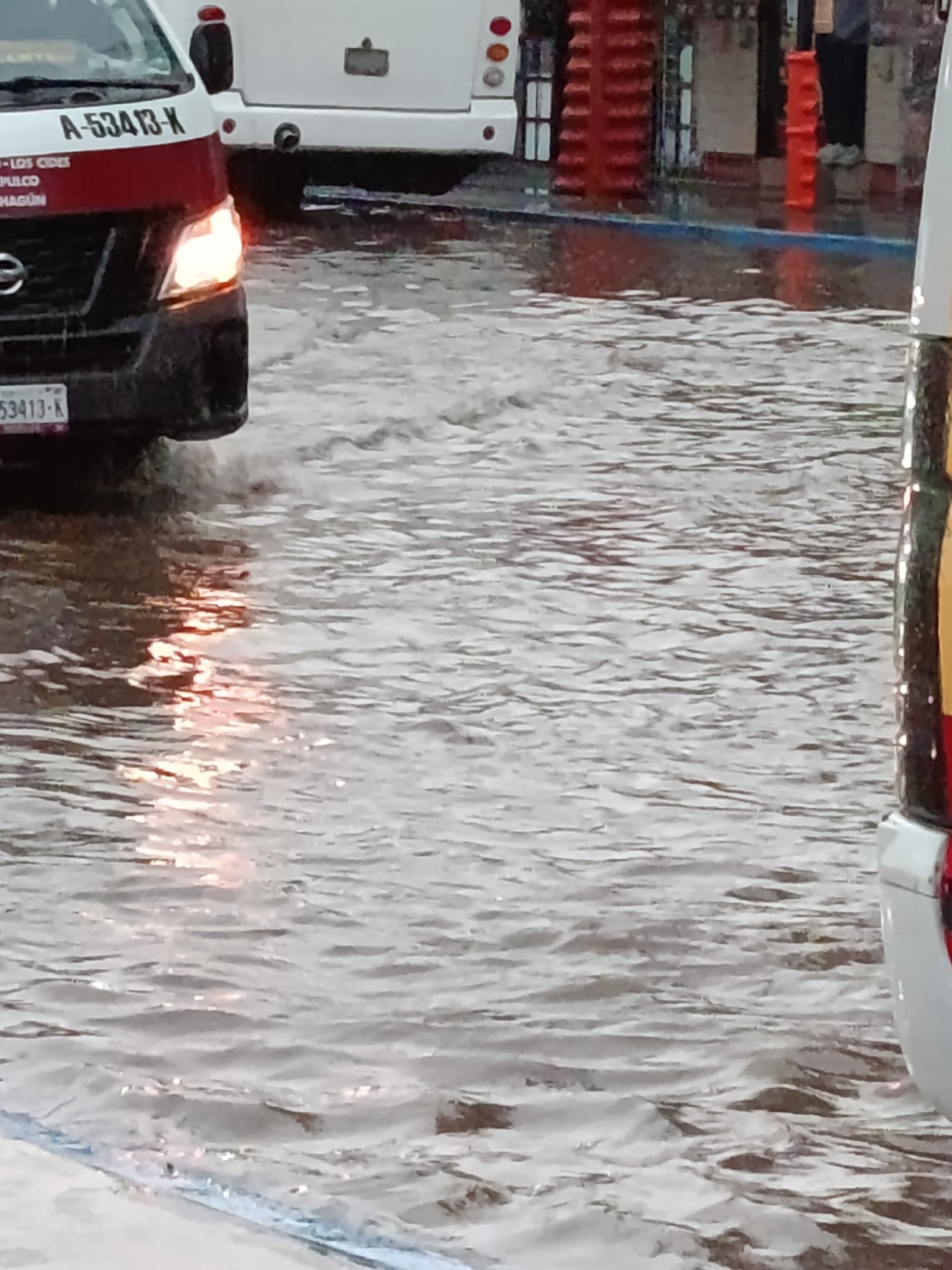 Imagen propia de VelozTest Noticias durante la inundación en Ciudad Sahagún